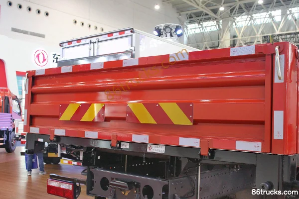 Dongfeng Duolika D9 camion moyen 170 ch 4X2(6 roues) camion porteur plateau Châssis (3) | 86Trucks