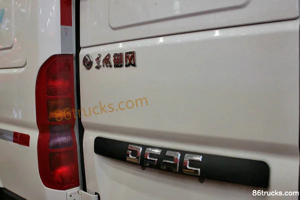 Dongfeng Yufeng 136hp 4X2(6 wheels) Refrigerated Truck Body (2) | 86Trucks