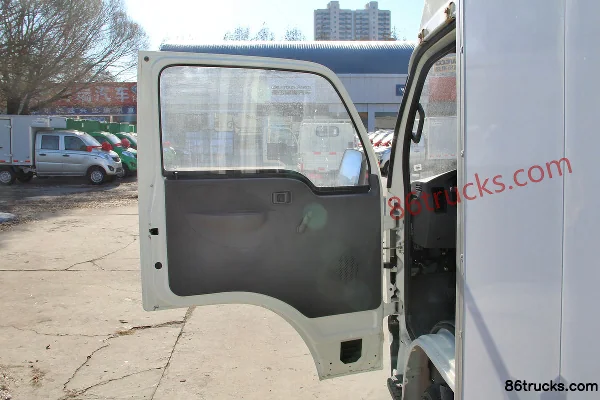 Yuejin Xiaofuxing S50Q 1.3L 87 hp 4X2(6 wheels) Gasoline 3.02m Single Row Van Mini Truck Cab (1) | 86Trucks