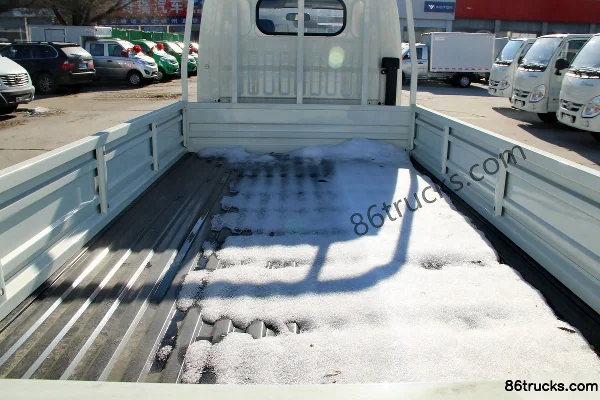 Yuejin Xiaofuxing S50Q 1.3L 87hp 4X2(6 wheels) Gasoline 2.9m Sleeper Cab Mini Truck Body (3) | 86Trucks