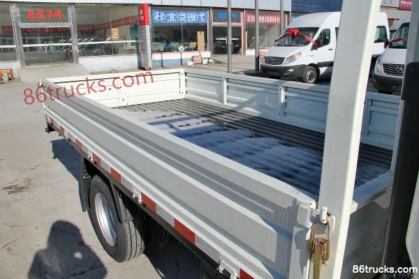 Yuejin Xiaofuxing S50Q 1.3L 87hp 4X2(6 wheels) Gasoline 2.9m Sleeper Cab Mini Truck Body (1) | 86Trucks