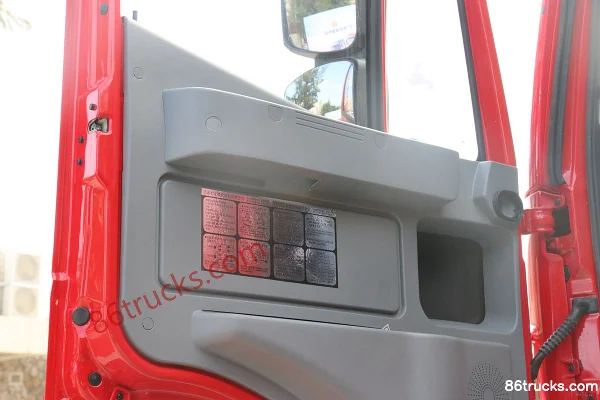 SAIC Hongyan Genlyon C100 Heavy Truck Changtu Version 480 hp 6X4(10 wheels) Tractor Truck (Axle Ratio: 4.875) Cab (3) | 86Trucks