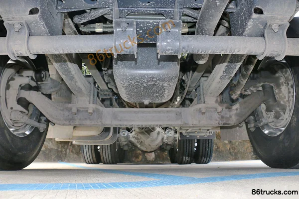 SAIC Hongyan Genlyon C100 Heavy Truck Changtu Version 480 hp 6X4(10 wheels) Tractor Truck (Axle Ratio: 4.875) Chassis (1) | 86Trucks