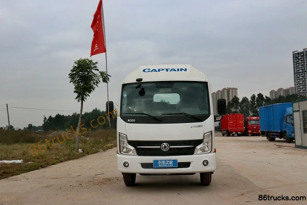 Dongfeng Kaipute N300 camion porteur 130 ch 4X2(6 roues) empattement 3350 châssis cabine simple 4,13 m Extérieur (2) | 86Trucks
