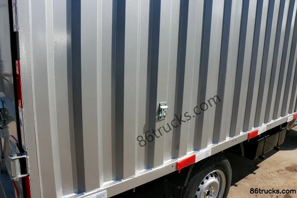Changan Kuayue Xinbao MINI 1.2L 88hp 4X2(6 wheels) Gasoline/CNG 3.035m Single Row Van Mini Truck Body (1) | 86Trucks
