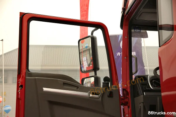 SHACMAN Delong New M3000 336 hp 4X2(6 wheels) Tractor Truck Cab (2) | 86Trucks