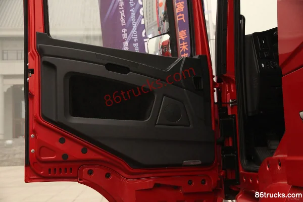 SHACMAN Cummins Delong New X3000 version légère 420 ch 6X4(10 roues) tracteur routier pour matières dangereuses Cabine (3) | 86Trucks