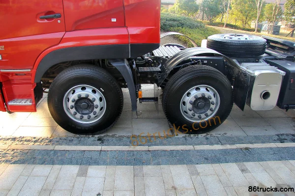 Dongfeng Commercial Vehicle Tianlong Heavy Truck 420 hp 6X2(8 wheels) Semi-trailer Tractor Truck Chassis (2) | 86Trucks