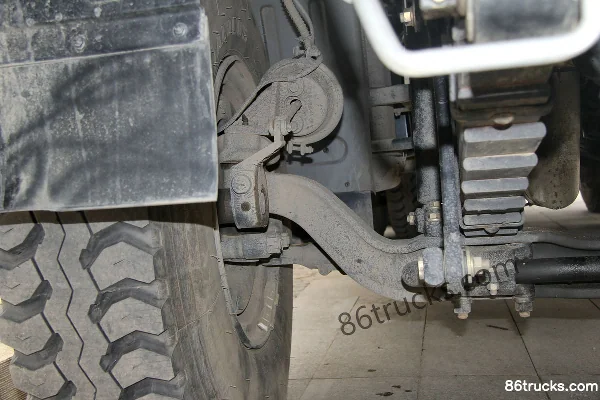Dongfeng Commercial Vehicle Tianlong KC Heavy Truck 350 hp 6X4(10 wheels) 5.6m Dump Truck (Construction Truck) Chassis (2) | 86Trucks