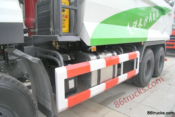 Dongfeng Commercial Vehicle Tianlong KC Heavy Truck 350 hp 6X4(10 wheels) 6m Dump Truck Chassis (3) | 86Trucks