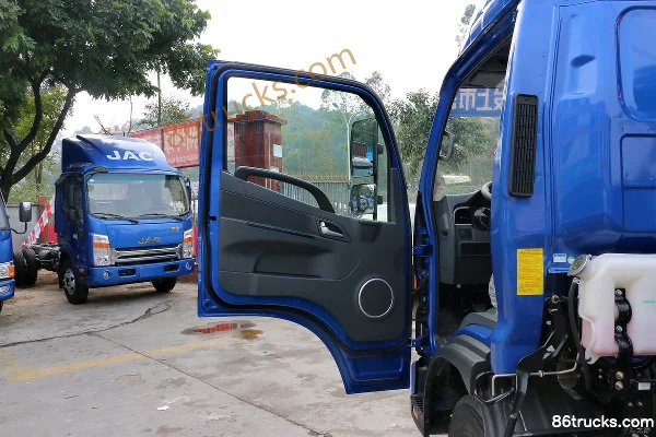 JAC Junling V6 160hp 4X2(6 wheels) 3308mm Wheelbase Single Row Light Truck Chassis (Blue) Cab (1) | 86Trucks