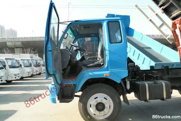 JAC Kangling Dingli 120 hp 4X2(6 wheels) 4m dump truck Cab (1) | 86Trucks