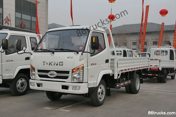 Tangjun Ouling Ouguan Flagship Edition 88 hp 4X2(6 wheels) 3.7 m row-half flatbed light truck Exterior (2) | 86Trucks