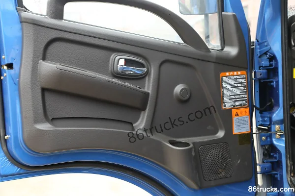 Feidi X3 série 130 ch 4X2(6 roues) camion benne 4,2 m (8 vitesses) Cabine (2) | 86Trucks