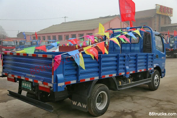 Feidi D3 Series 124 hp 4X2(6 wheels) 4.2m Single Row Flatbed Light Truck Body (3) | 86Trucks