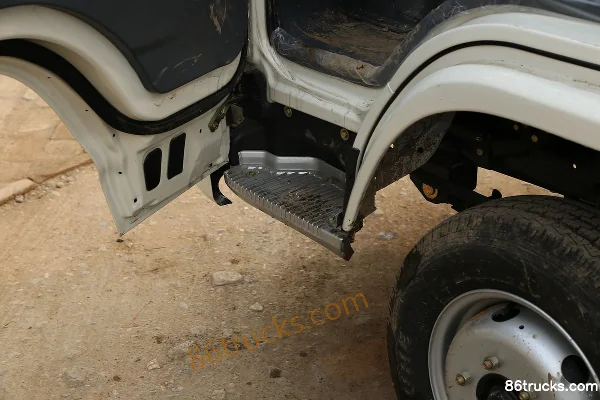 Kama Jinyunka 88 ch 4X2(6 roues) 3,3 m fourgon léger cabine simple (essence) (3) | 86Trucks