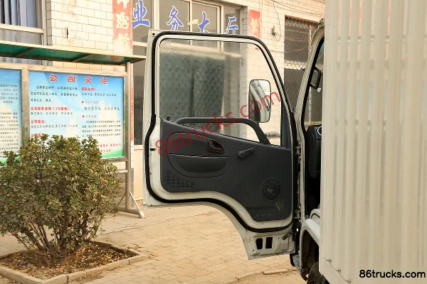 Kama Jinyunka 88 ch 4X2(6 roues) 3,3 m fourgon léger cabine simple (essence) (1) | 86Trucks