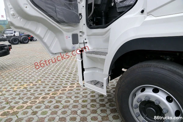 Dongfeng Yu Long camion lourd 460 ch 6X4(10 roues) tracteur routier (EQ4250GLV) Cabine (2) | 86Trucks