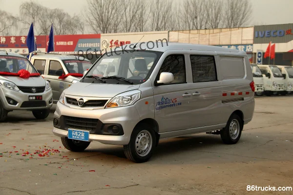 Foton V5 86 ch 1.2L fourgon fermé (version standard) Extérieur (3) | 86Trucks