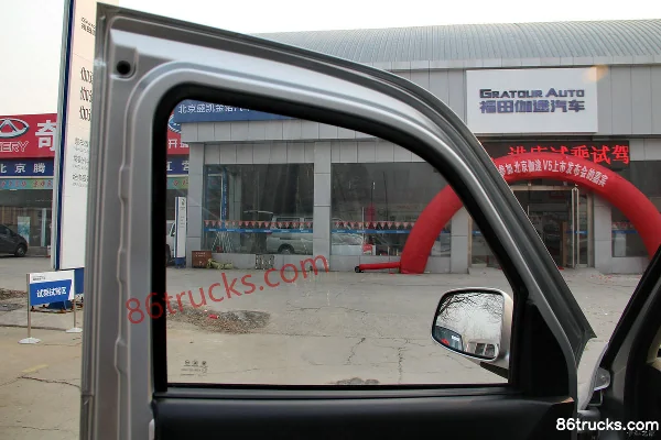 Foton V5 86 ch 1.2L fourgon fermé (version standard) Cabine (2) | 86Trucks