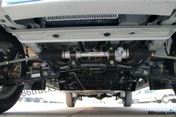 Foton V5 86 ch 1.2L fourgon fermé (version standard) Châssis (3) | 86Trucks