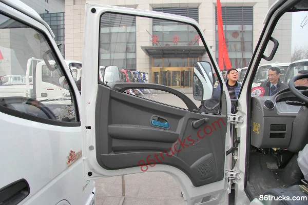 Tangjun Ouling Xiaobaoma 68 ch 4X2(6 roues) camion benne double cabine 2,515 m (2) | 86Trucks