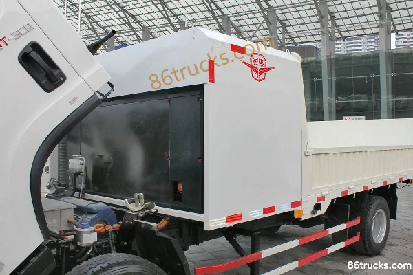 FAW Jiefang Hu VH 68hp 4X2(6 wheels) Electric Barrel Garbage Truck (Yuanda Brand) Body (3) | 86Trucks