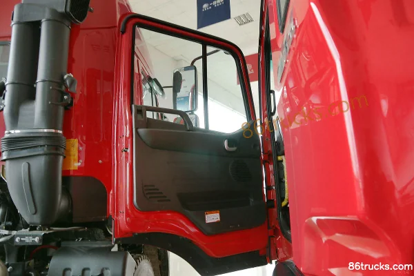 JAC Gallop A5XIII 7.8L Diesel 320hp 4X2(6 wheels) FAW Jiefang 8-Speed 6.8m Flatbed Cargo Truck Cab (1) | 86Trucks