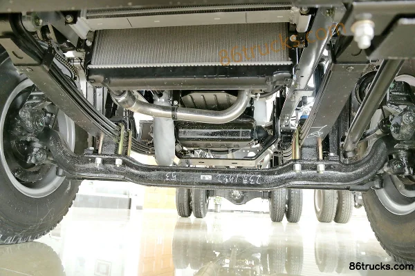 JAC Gallop A5XIII 7.8L Diesel 320hp 4X2(6 wheels) FAW Jiefang 8-Speed 6.8m Flatbed Cargo Truck Chassis (2) | 86Trucks