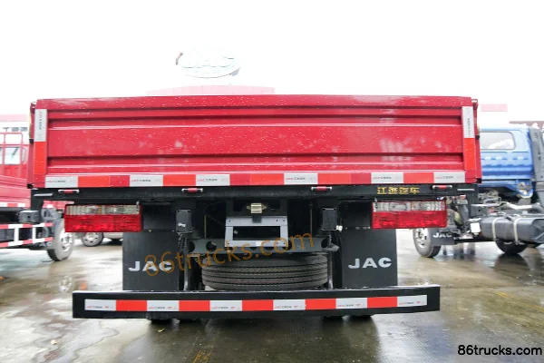 JAC Shuailing H330 Fashion Edition 141 hp 4X2(6 wheels) 4.18m Single Row Flatbed Light Truck (Red) Body (1) | 86Trucks