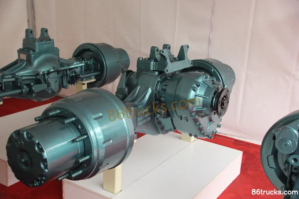 Hongyan HY320 double reduction drive axle Exterior (2) | 86Trucks