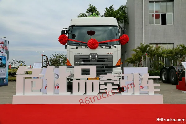 GAC HINO 700 Series Heavy Truck 420 hp 6X4(10 wheels) Tractor Truck (Dangerous Goods) Exterior (2) | 86Trucks