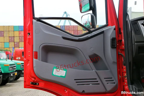 FAW Liute Jinlu Medium Truck 170 hp 4X2(6 wheels) 6.8m Van Cargo Truck Cab (3) | 86Trucks