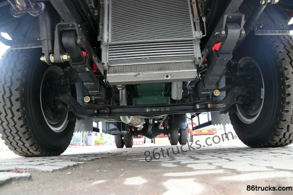FAW Liute Jinlu Medium Truck 170 hp 4X2(6 wheels) 6.8m Van Cargo Truck Chassis (2) | 86Trucks