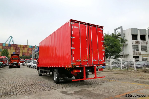 FAW Liute Jinlu Medium Truck 170 hp 4X2(6 wheels) 6.8m Van Cargo Truck Body (3) | 86Trucks