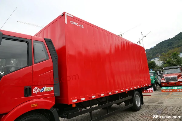 FAW Liute Jinlu Medium Truck 170 hp 4X2(6 wheels) 6.8m Van Cargo Truck Body (1) | 86Trucks