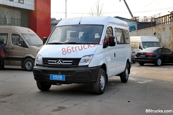 SAIC MAXUS V80 2016 136hp Aoyuntong Manual Short Wheelbase Medium Roof Panel Van (China V) Exterior (3) | 86Trucks
