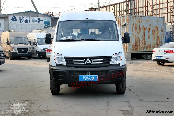SAIC MAXUS V80 2016 136hp Aoyuntong Manual Short Wheelbase Medium Roof Panel Van (China V) Exterior (2) | 86Trucks