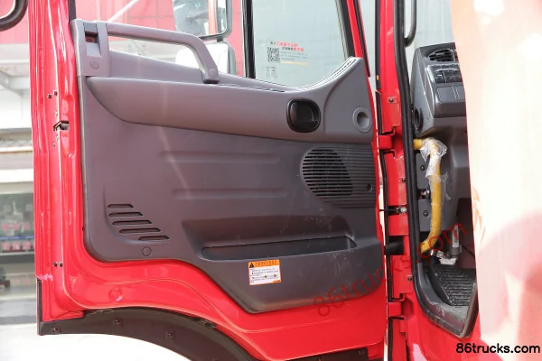 JAC Gallop K3L camion moyen 160 ch 4X2(6 roues) châssis porteur 6,8 m Cabine (2) | 86Trucks