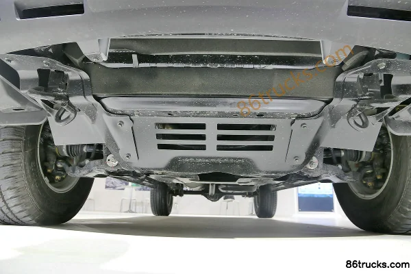 Foton Tunland S 2.8L Diesel 161hp 4WD Double Row Pickup Body (1) | 86Trucks