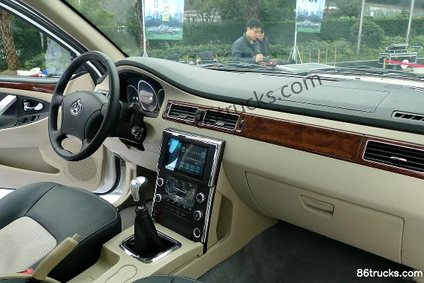 Changan Light Vehicle Shenqi F50 2016 Deluxe Short Wheelbase 2.2L Gasoline 106 hp Double Row Pickup Chassis (3) | 86Trucks