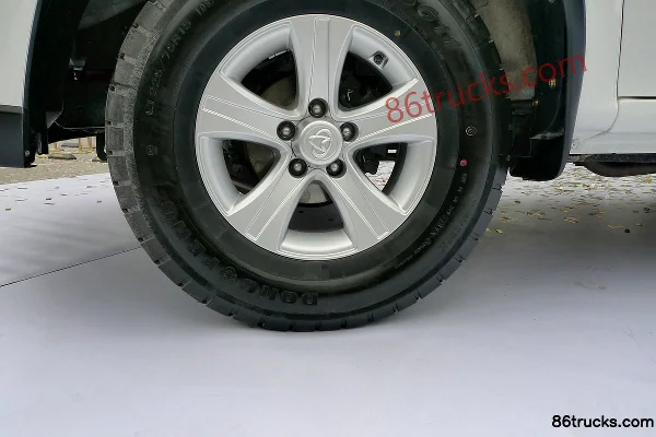 Changan Light Vehicle Shenqi F50 2016 Deluxe Short Wheelbase 2.2L Gasoline 106 hp Double Row Pickup Body (2) | 86Trucks