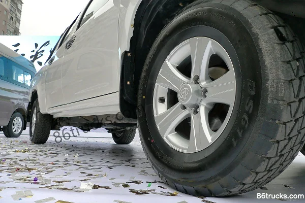 Changan Light Vehicle Shenqi F50 2016 Deluxe Short Wheelbase 2.2L Gasoline 106 hp Double Row Pickup Body (1) | 86Trucks