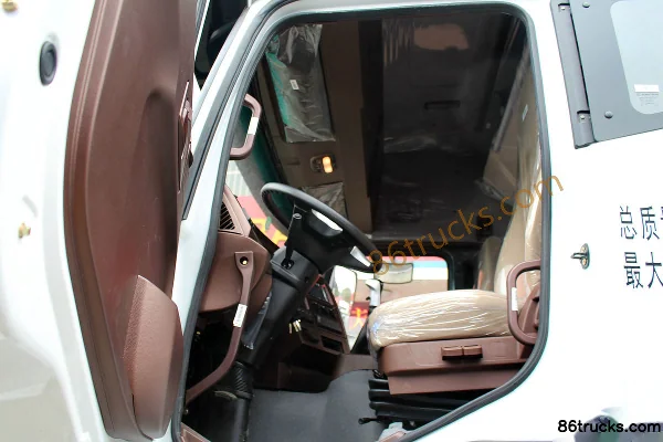 Sinotruk Steyr D7B Camion lourd 380ch 6X4(10 roues) Tracteur routier pour matières dangereuses Cabine (3) | 86Trucks