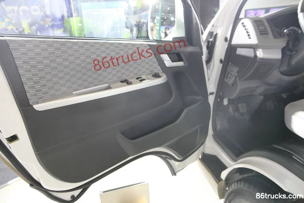Foton Business Vehicle View G7 129 hp 5.32m light bus Cab (3) | 86Trucks