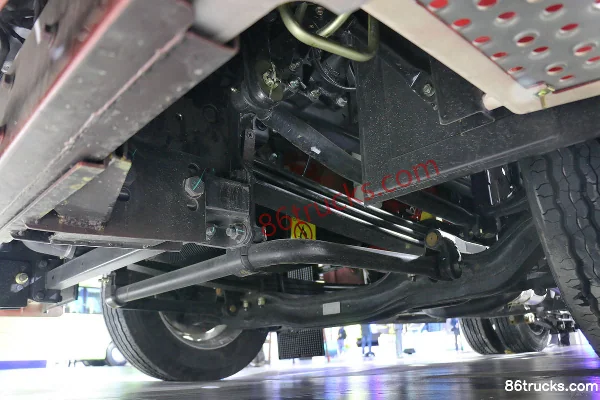 Foton Auman EST 6 Series Heavy Truck 380 hp 4X2(6 wheels) Tractor Truck Chassis (2) | 86Trucks