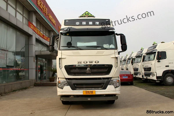 Sinotruk HOWO T7H 400 hp 6X4(10 wheels) Dangerous Goods Tractor Truck Exterior (2) | 86Trucks