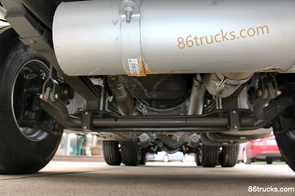 Sinotruk HOWO T7H 400 hp 6X4(10 wheels) Dangerous Goods Tractor Truck Chassis (1) | 86Trucks