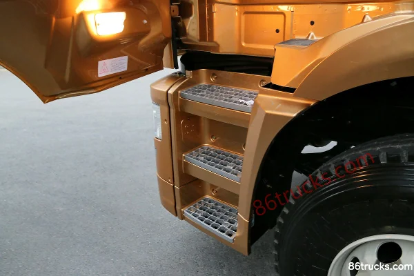 Hualing Hanma H6 Heavy Truck 420 hp 6X2(8 wheels) Tractor Truck Cab (2) | 86Trucks