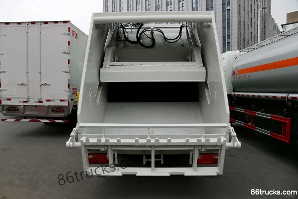 Hualing HanmaH6 245hp 6X4(10 wheels) Compactor Garbage Truck Body (3) | 86Trucks